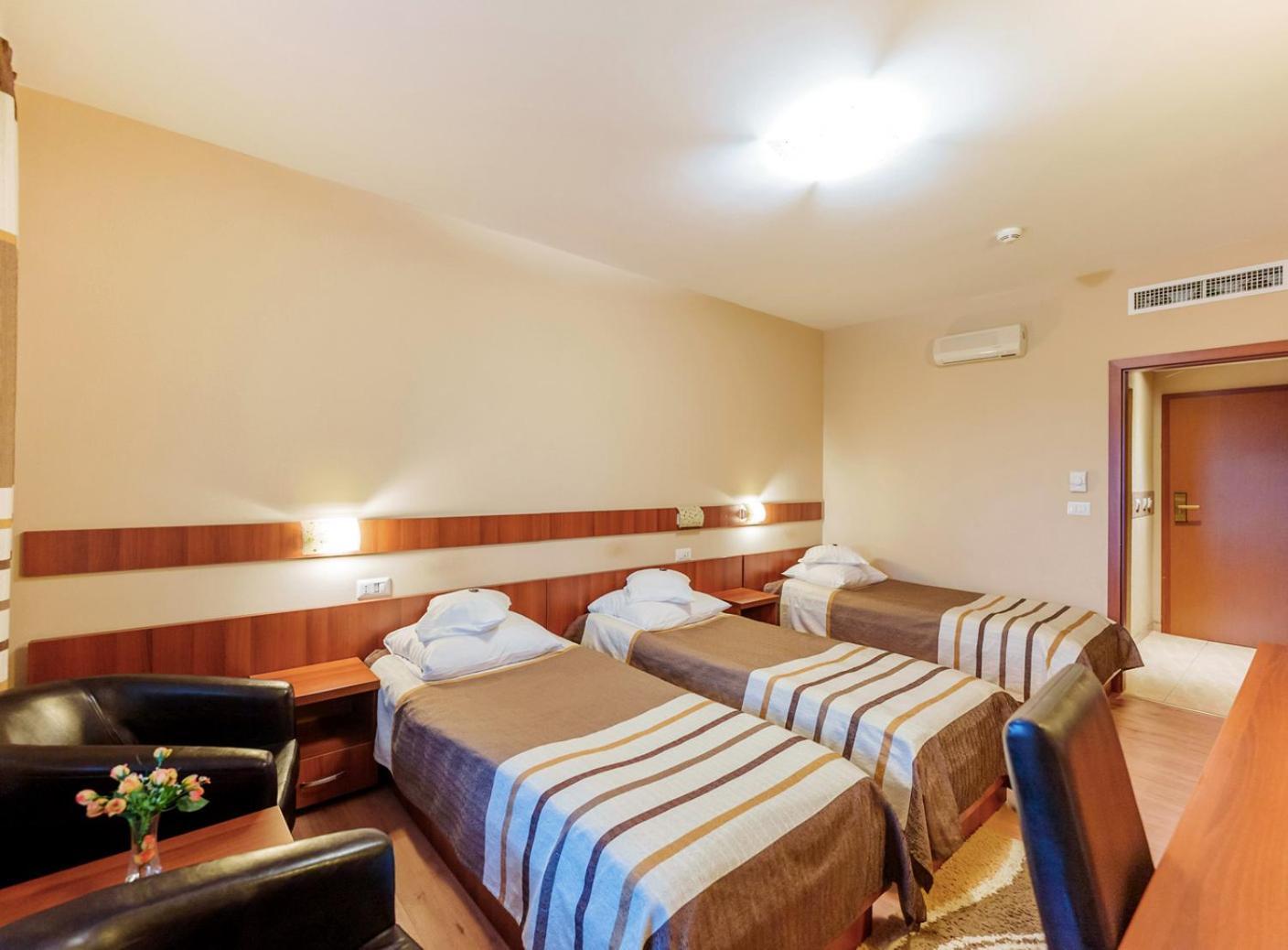 Hotel Crisana Arad Esterno foto