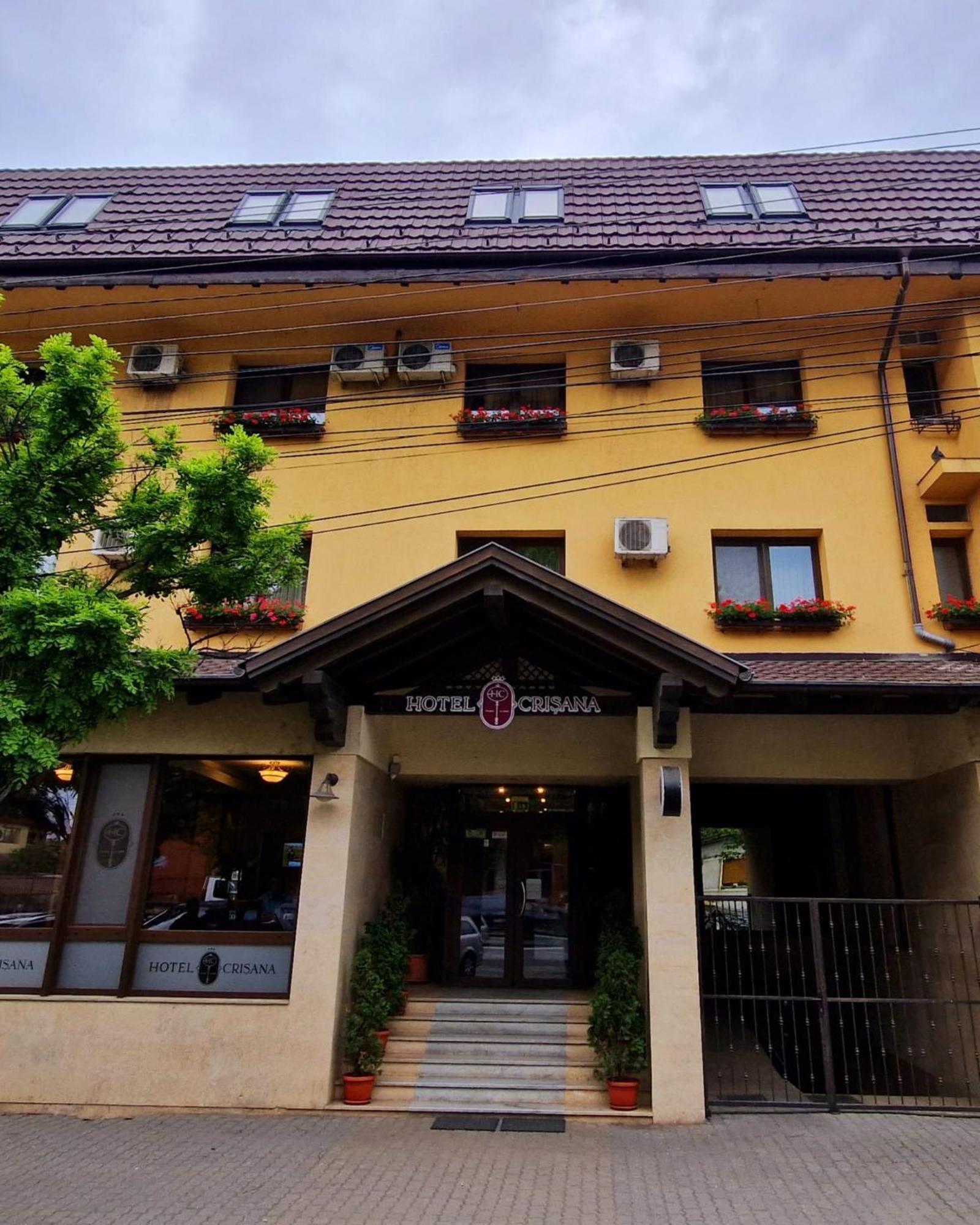 Hotel Crisana Arad Esterno foto