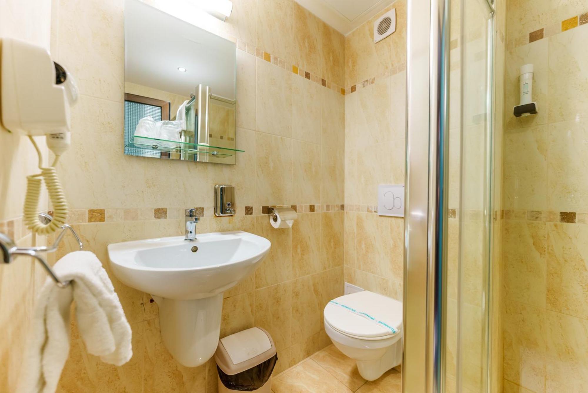 Hotel Crisana Arad Esterno foto