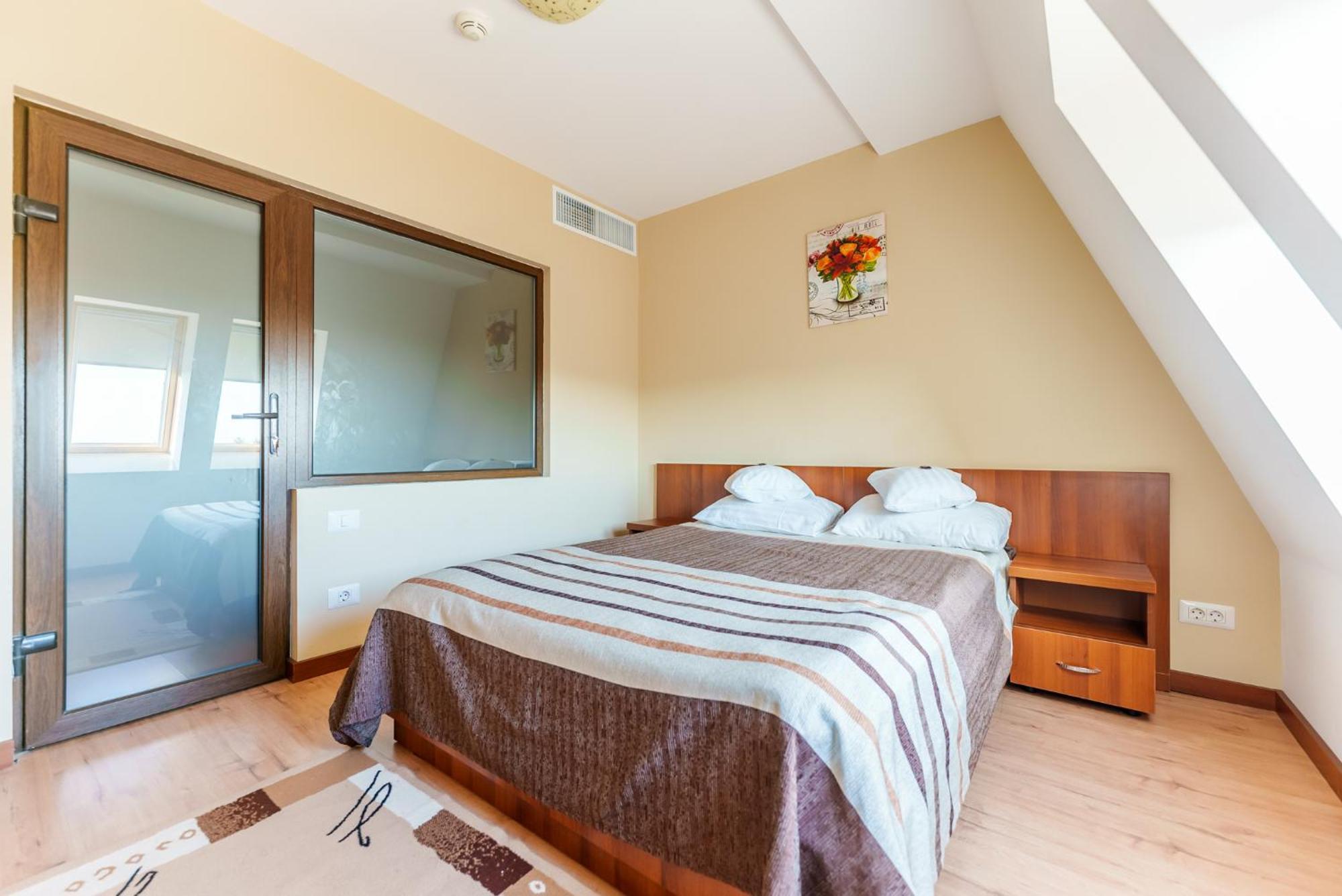 Hotel Crisana Arad Esterno foto